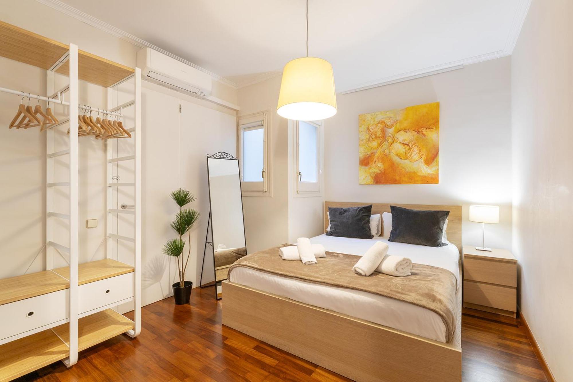 Large&beautiful 4min From Passeig De Gràcia