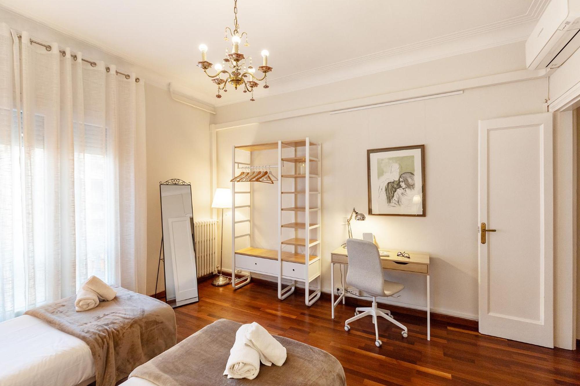 Large&beautiful 4min From Passeig De Gràcia Barcelona