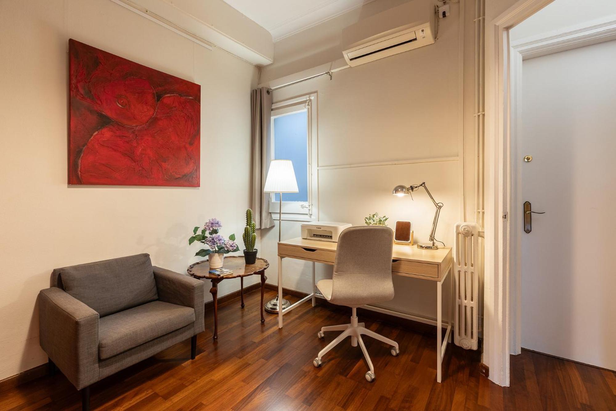 Apartment Large & Beautiful 4min From Passeig De Gracia Barcelona