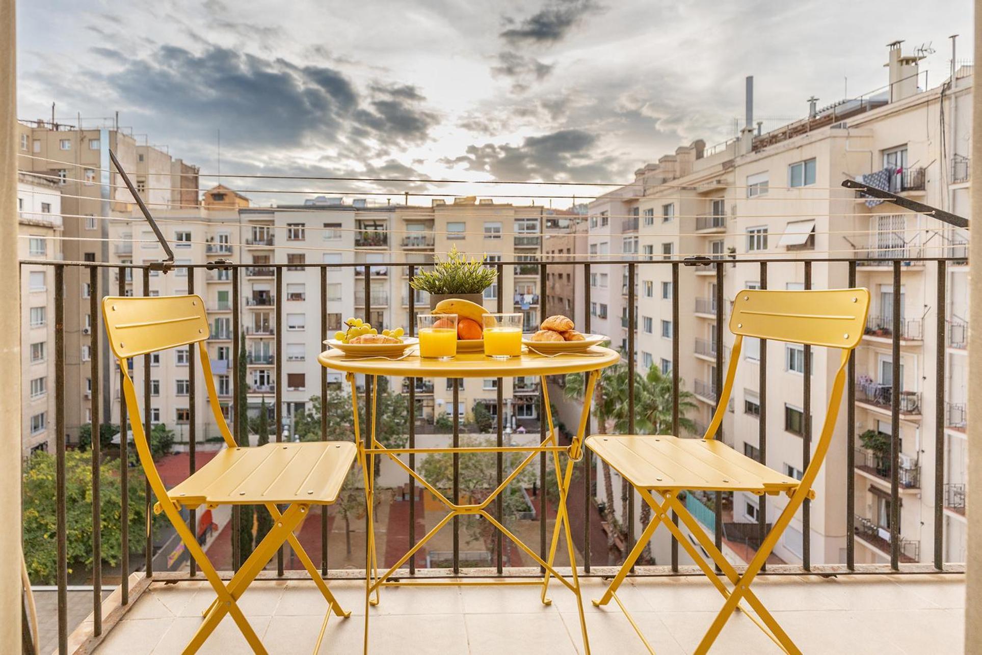Apartment Large & Beautiful 4min From Passeig De Gracia Barcelona